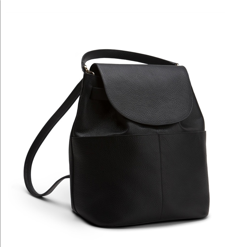 Cuyana Leather Backpack in Black